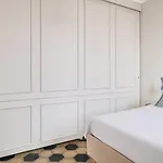 Bright 2br Near Arco Della Pace Mediolan